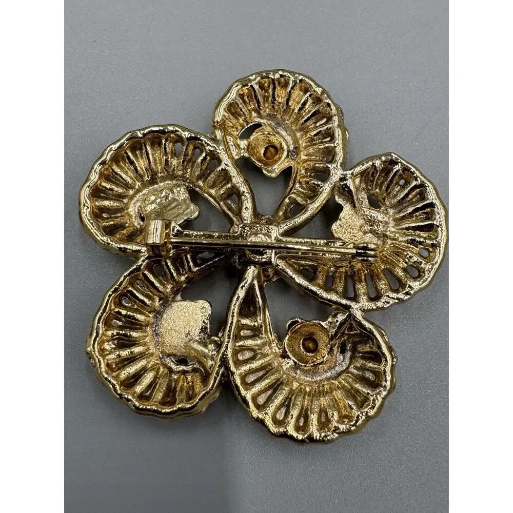Vintage‎ Gold Colored Flower Twisted Petals Clear Rhinestones Lapel Pin Brooch